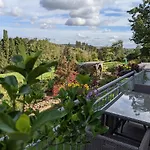 Eifel-ferienhaus Landblick 펜션 *